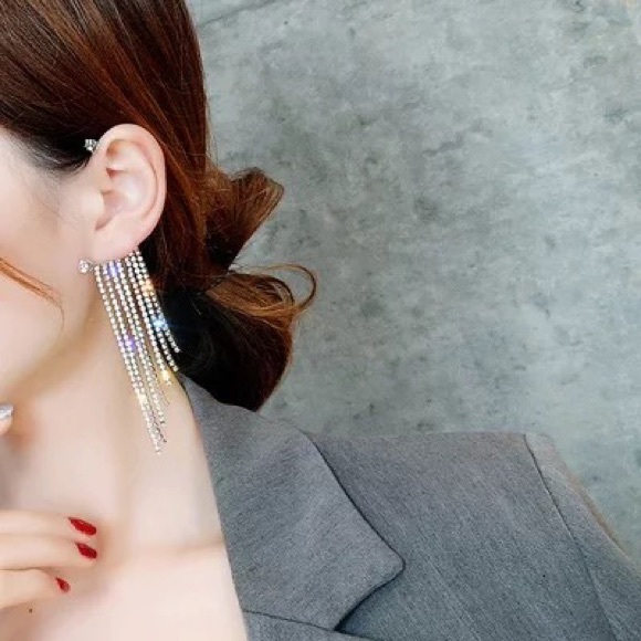 Glam Crystal Tassel Left Ear Cuff Clip Earring - Picture 5 of 16